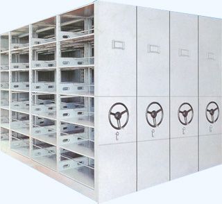See how the shelves should be kept in winter